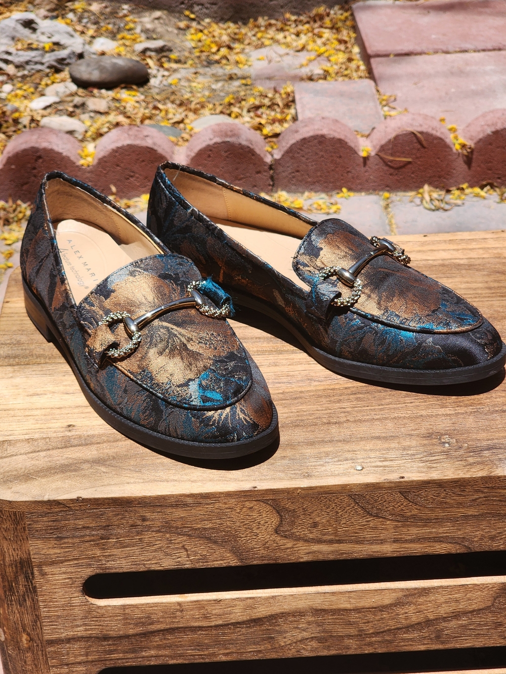 Alex Marie Gilmore Two Printed Jacquard Bit Buckle Loafers Size 6 - Picture 5 of 9